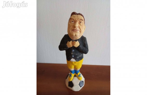 Orbán Viktor szobor, gipszből, 60 cm - 15.000 Ft