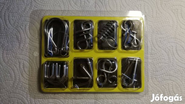 Ördöglakat 8 darabból álló fém szett eladó!