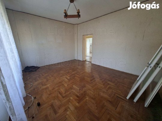 Öreghegy legszebb részén eladó családi ház