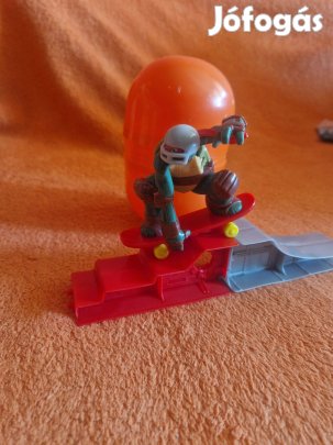 Óriás Kinder gördeszkás Tini Ninja teknőc