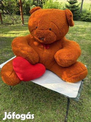 Óriás plüss medve 