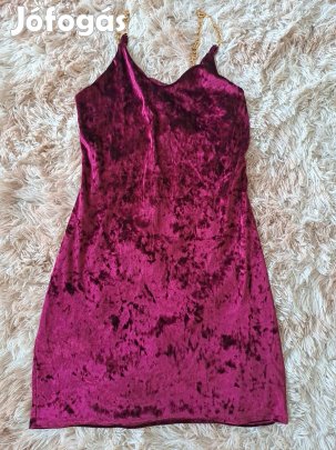 Óriási Akció Gyönyörűszép bársonyos bordó koktélruha M méret