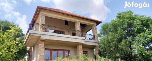 Örök panormás szép ház eladó Sukorón