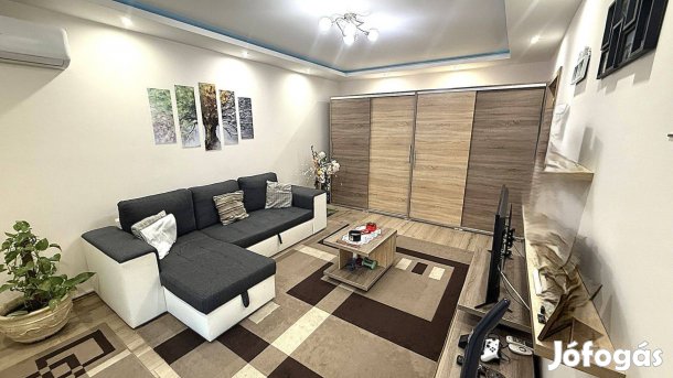 Örökösföldön Felújított 53 NM-Es 1+2 Szobás Erkélyes Lakás Eladó