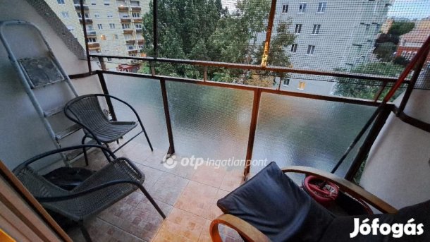 Orosházai 59 nm-es lakás eladó