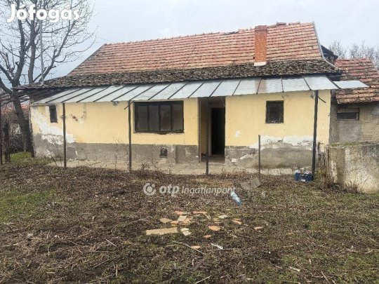 Orosházai 66 nm-es ház eladó