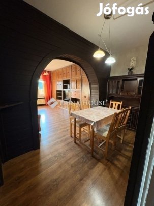 Orosházai 67 nm-es lakás eladó