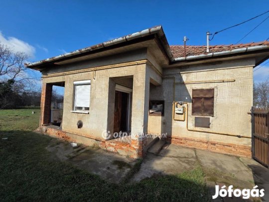 Orosházai 70 nm-es ház eladó