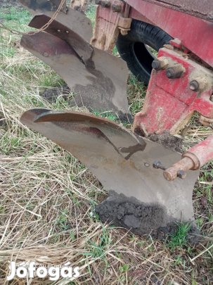 Orosz 3 fejes ágyeke jó állapotban 