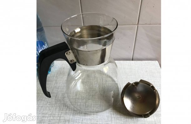 Orosz, régi üveg kancsó