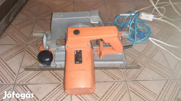 Orosz körfűrész 1150w