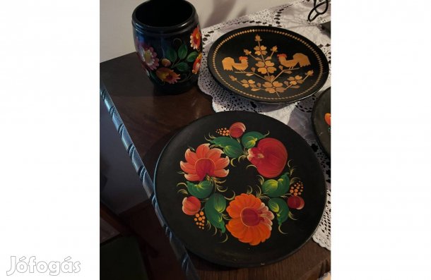 Orosz népművészeti tál és váza