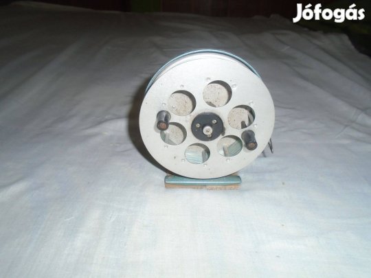 Orosz tároló horgászorsó új 12 cm