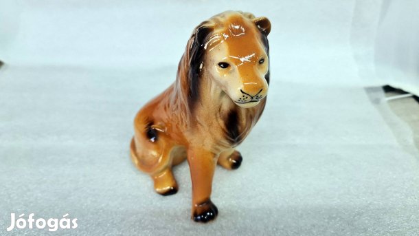 Oroszlán porcelán