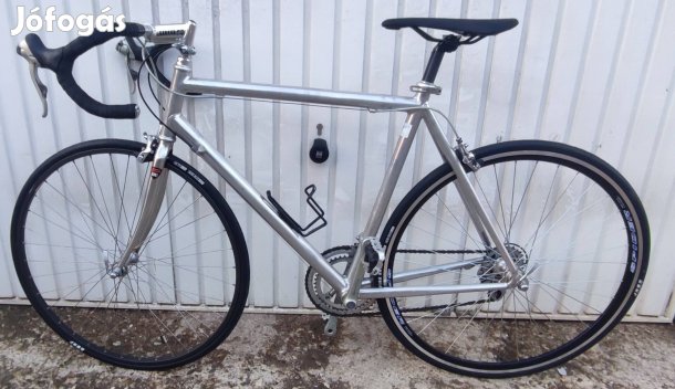 Országút Kerékpár!