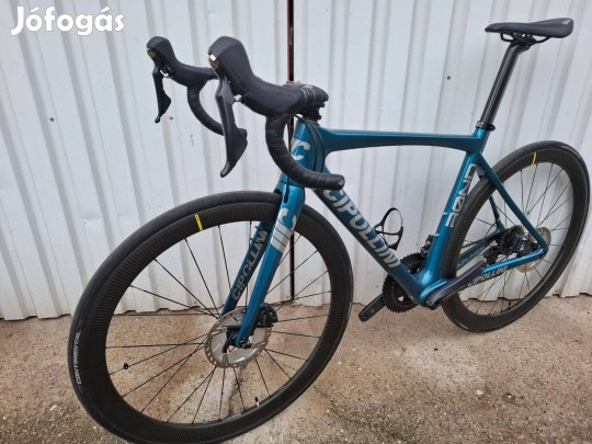 Országúti kerékpár eladó