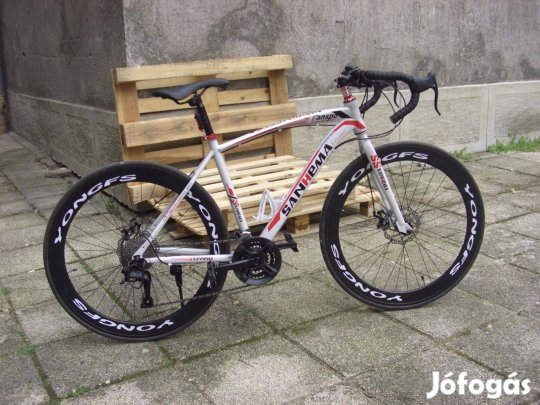 Országúti kerékpár zsír új