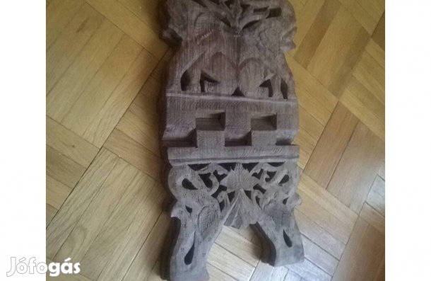 Összcsukható fa faragott olvasóállvány eladó