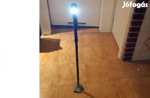 Összecsukható, világítós bot