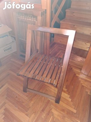 Összecsukható asztal 4 székkel