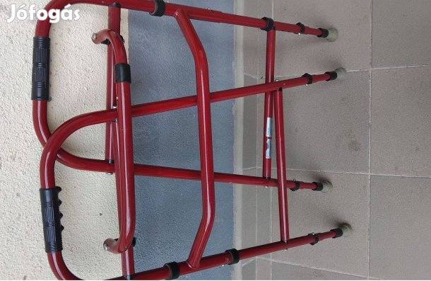 Összecsukható járókeret szép hibátlan a magassága állítható