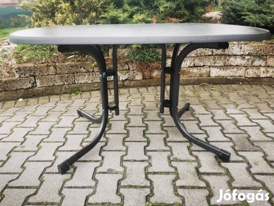 Összecsukható kerti asztal, fém és erős műanyag