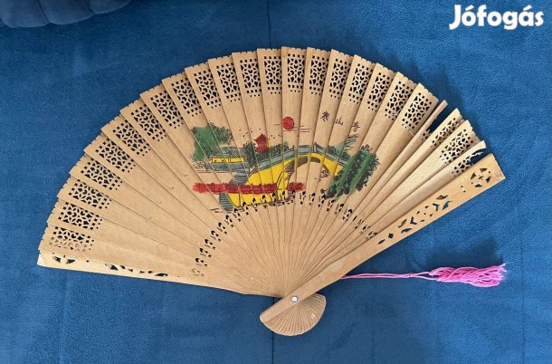 Összecsukható kínai fa legyező 36cm