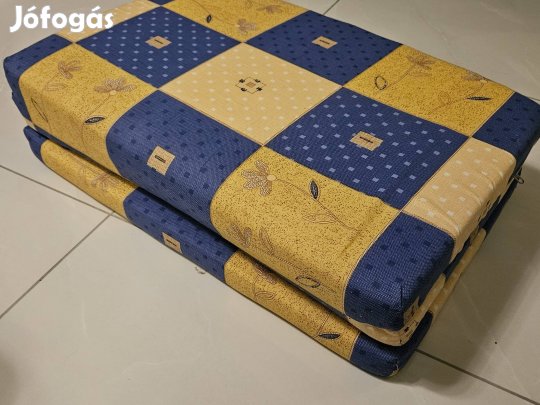 Összecsukható kiságy