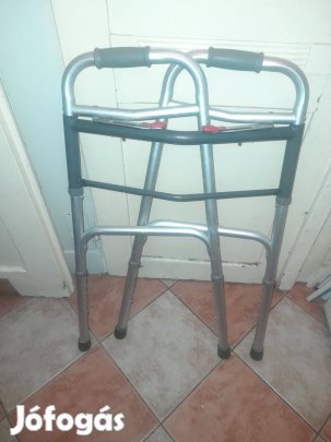 Ósszecsukhatós Alumínium Járókeret