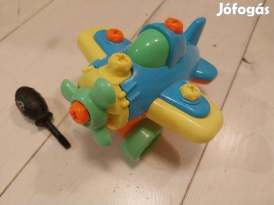 Összeszerelhető repülő