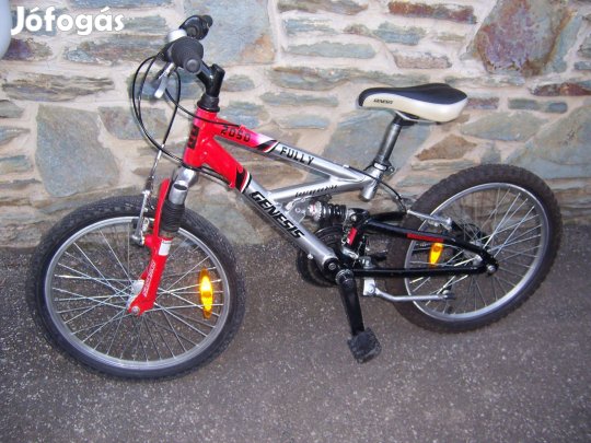 Összteleszkópos gyermek kerékpár