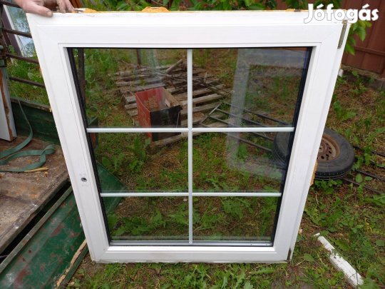 Osztott Műanyag ablak ok 108 cm x 125 cm