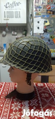 Osztrák M1 sisak eladó.