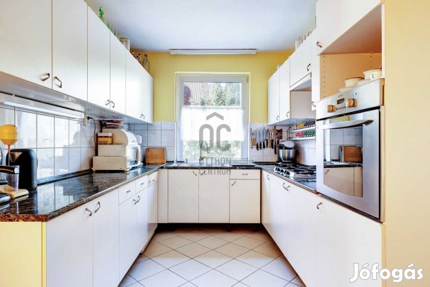 Öt szoba, végtelen lehetőség! Fedezze fel új otthonát Százhalombattán!