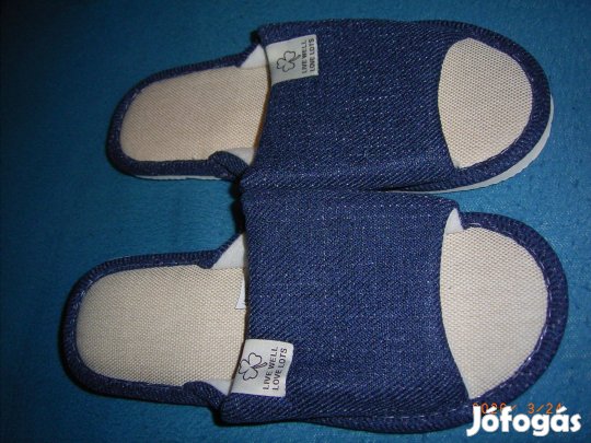 Otthoni papucs sötétkék-fehér méretprobléma miatt eladó
