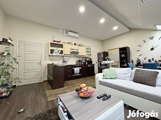 Óvárosi 3 lakóegységes ingatlan eladó!