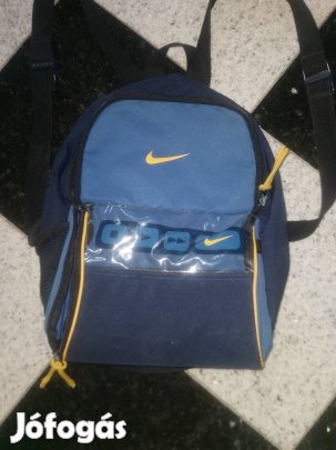 Ovis, gyerek hátizsák, Nike, 32 x 26 x 10, újszerű