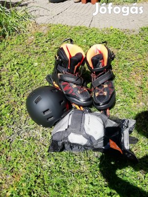 Oxelo görkorcsolya, alig használt, védő felszereléssel