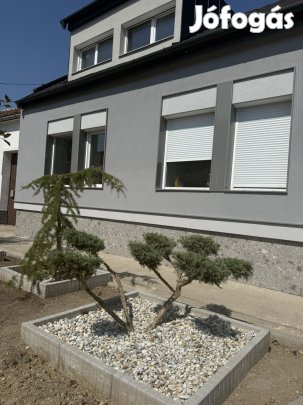 PANORÁMÁS, 18 NM-ES TERASSZAL RENDELKEZŐ TETŐTÉRI LAKÁS ELADÓ DOROG