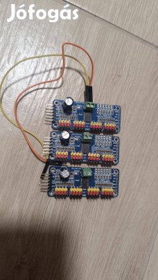 PCA9685 16 csatornás szervo vezérlő modulok
