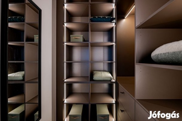 PRÉMIUM OTTHON 3 szobával, dupla fürdővel CSENDES környéken