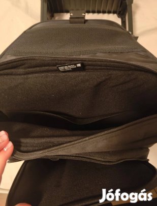 PS4 táska+ajándék 