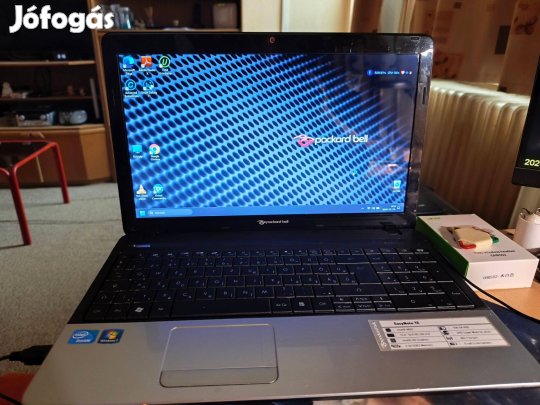 Packard bell 120gb ssd +500gb hdd 2x4gb ram