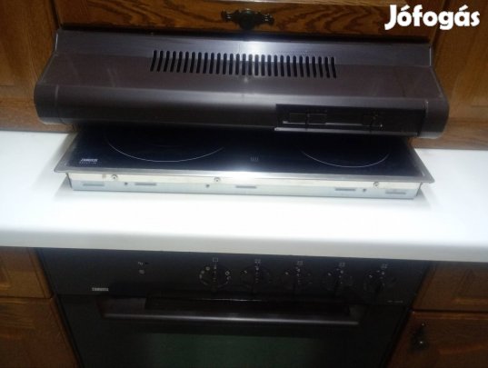 Pácolt sötét komplett konyhabútor jó állapotban 