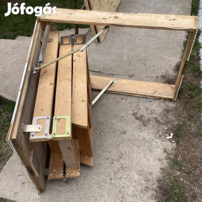 Padlásfeljáró 107 x 58 cm