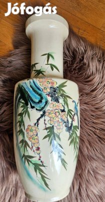 Padlóváza virágmintás