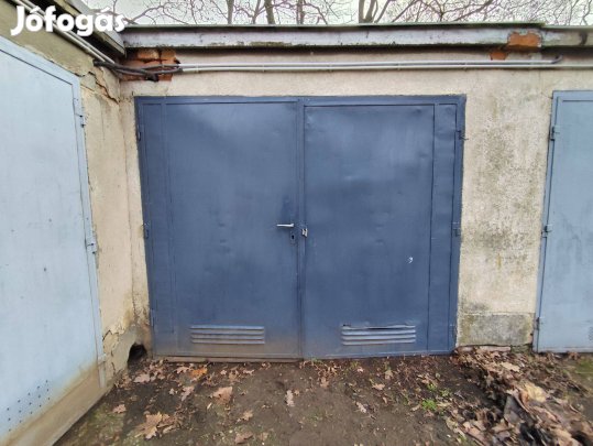 Páfrány utcai garázs