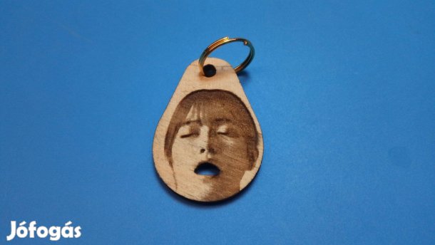 Pajzán kulcstartó. Tátika3 Sexy női fejjel. Baráti fiúnak, férfinak