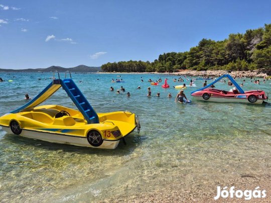 Pakostaneban Zadartól 35 km 4+2 fős apartman kiadó