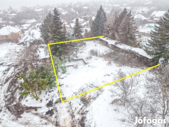 Pákozdi 1495 nm-es telek eladó